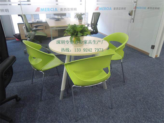 實(shí)拍個(gè)性化辦公家具洽談桌 實(shí)拍個(gè)性化辦公家具洽談桌