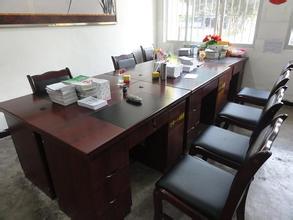 教師辦公桌展示 教師辦公桌展示